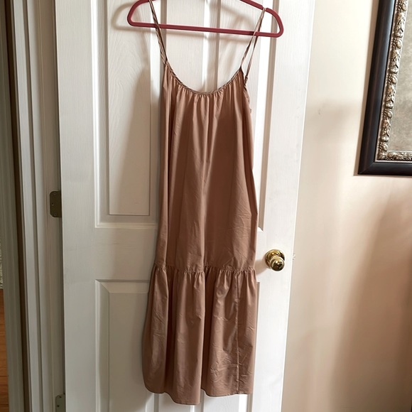 Olivaceous Dresses & Skirts - 🌺 Tan maxi dress